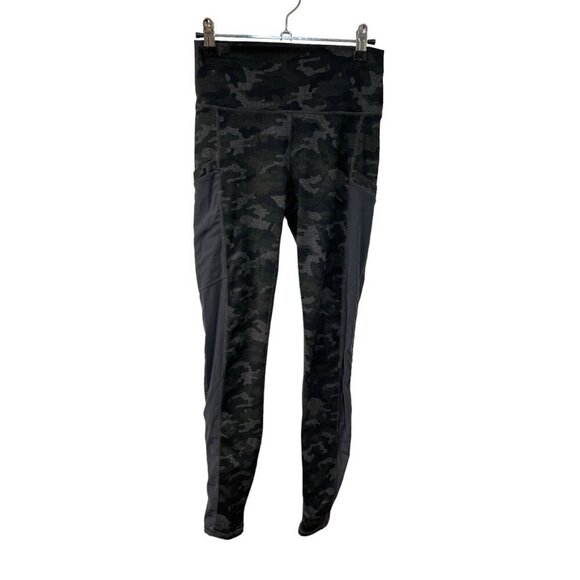 Fabletics High-Waisted PowerHold 7/8 Leggings in Dark Olive Camo Small - Picture 2 of 7